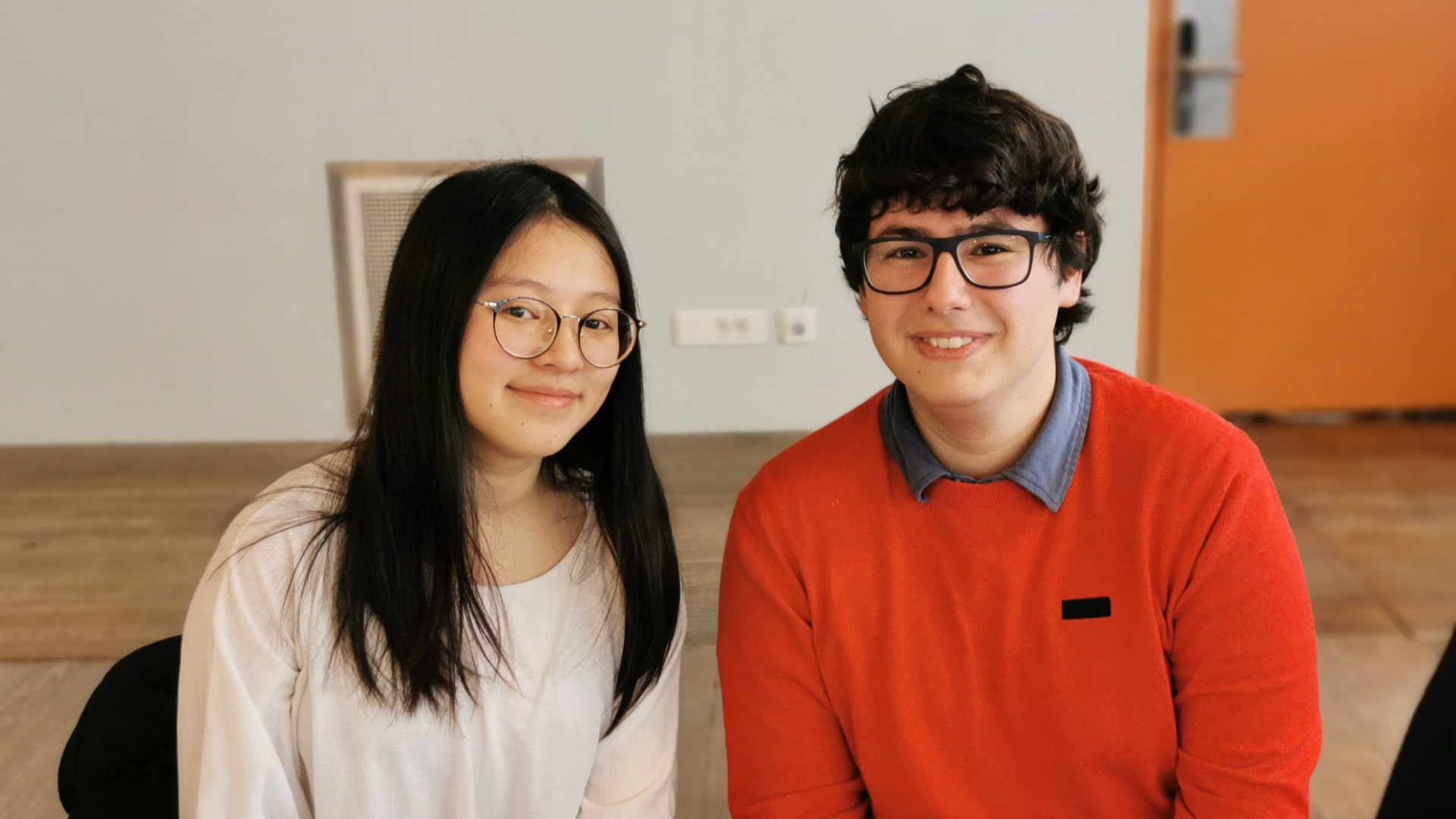 Journée Portes Ouvertes janvier 2019 - My-Linh et Lucas renseignent les élèves